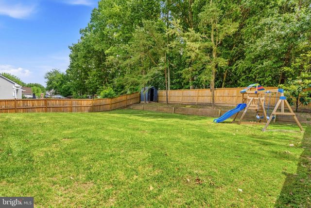 6109 PLAINVILLE LN, Woodbridge, VA 22193