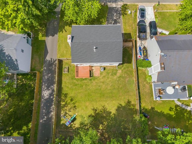 6109 PLAINVILLE LN, Woodbridge, VA 22193