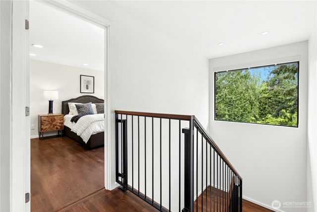 105 Big Bear Place NW, Issaquah, WA 98027