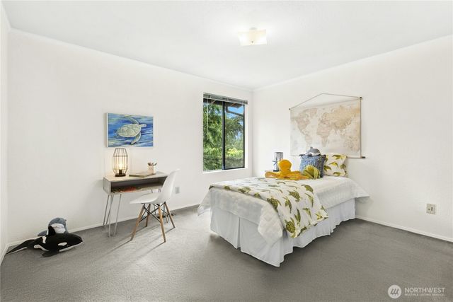 105 Big Bear Place NW, Issaquah, WA 98027