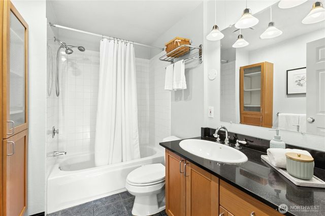 105 Big Bear Place NW, Issaquah, WA 98027