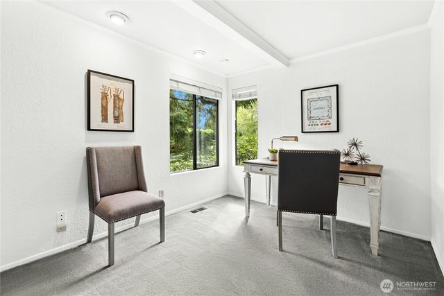 105 Big Bear Place NW, Issaquah, WA 98027