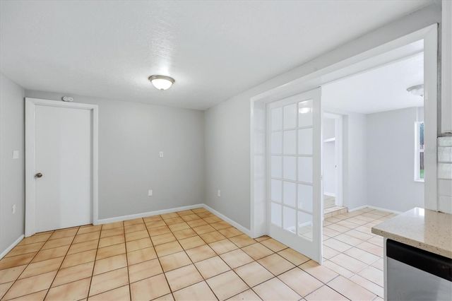 2173 FIESTA DRIVE, Sarasota, FL 34231