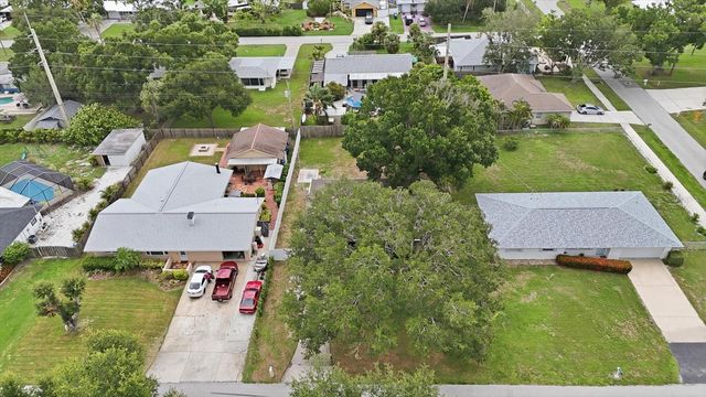 2173 FIESTA DRIVE, Sarasota, FL 34231