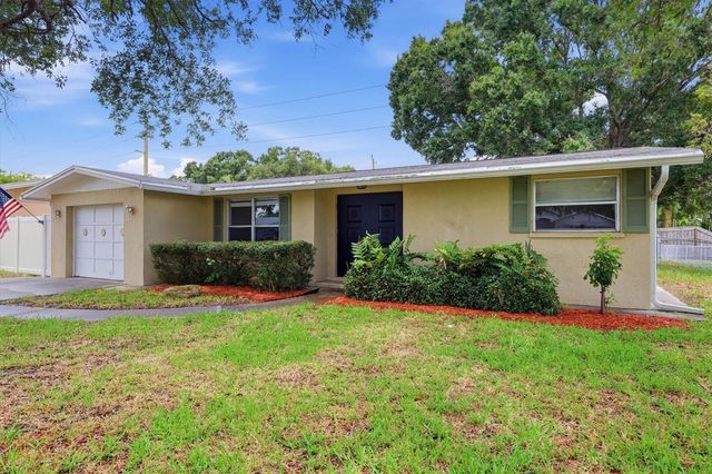 2173 FIESTA DRIVE, Sarasota, FL 34231