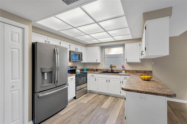 1803 S GOLFVIEW DRIVE, Plant City, FL 33566