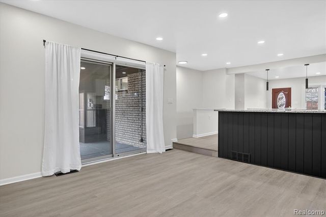 31040 Champine Street, Saint Clair Shores, MI 48082