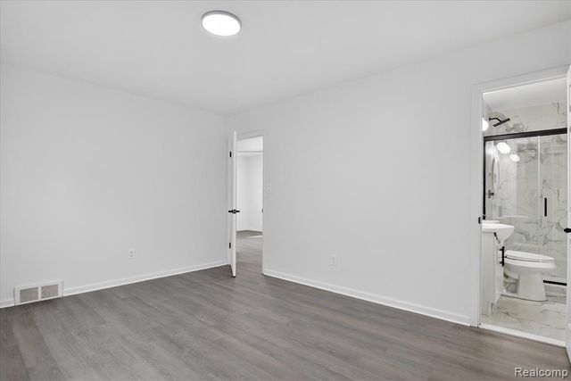 31040 Champine Street, Saint Clair Shores, MI 48082