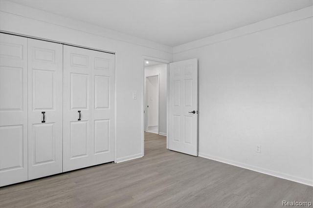 31040 Champine Street, Saint Clair Shores, MI 48082