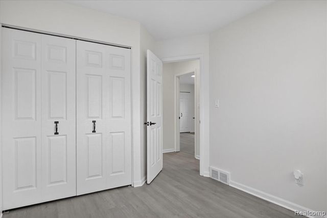 31040 Champine Street, Saint Clair Shores, MI 48082