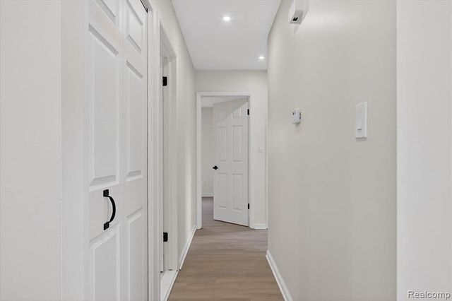 31040 Champine Street, Saint Clair Shores, MI 48082