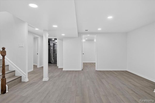 31040 Champine Street, Saint Clair Shores, MI 48082