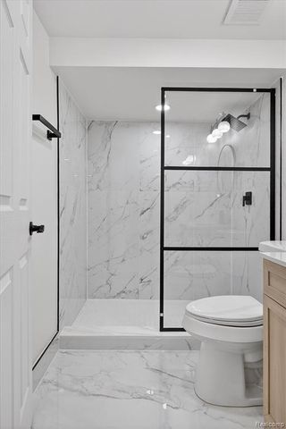 31040 Champine Street, Saint Clair Shores, MI 48082