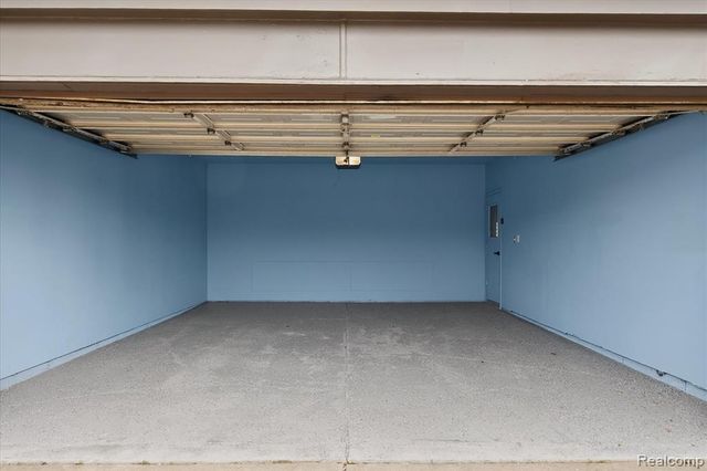 31040 Champine Street, Saint Clair Shores, MI 48082