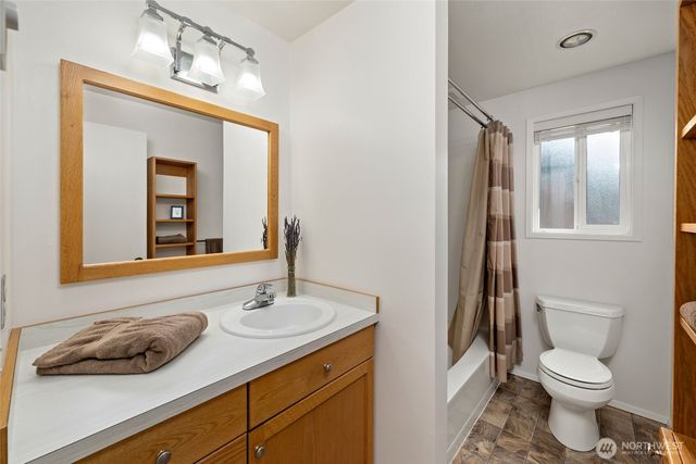 809 NE Perkins Street, Coupeville, WA 98239