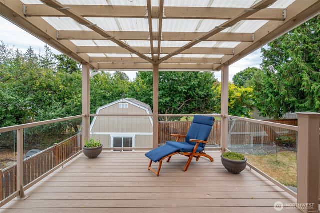 809 NE Perkins Street, Coupeville, WA 98239