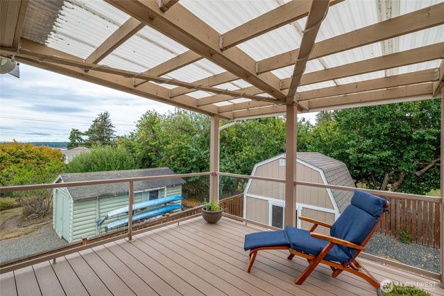 809 NE Perkins Street, Coupeville, WA 98239