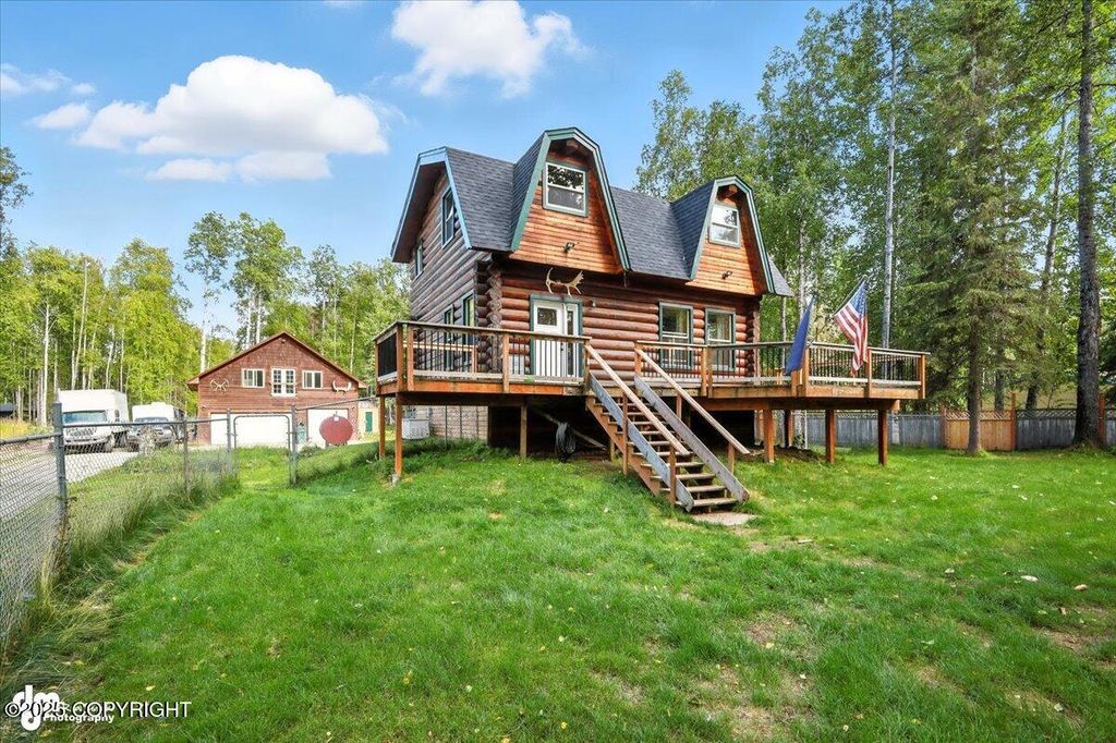 12681 N Pettis Drive, Willow, AK 99688