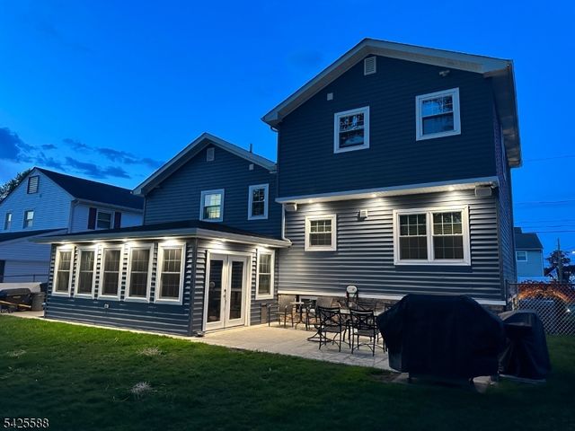 27 Schuyler Dr, Clark Twp., NJ 07066