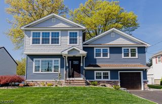 27 Schuyler Dr, Clark Twp., NJ 07066