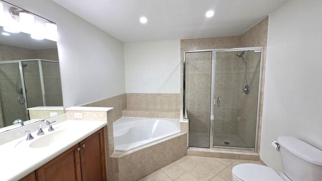 8395 SW 73RD Avenue 423, Miami, FL 33143