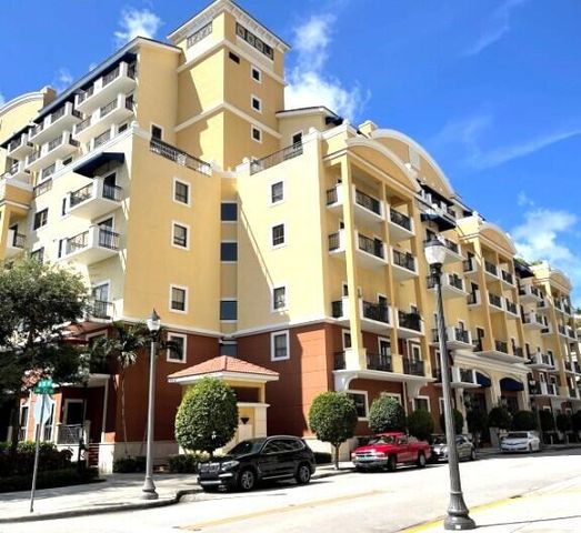 8395 SW 73RD Avenue 423, Miami, FL 33143