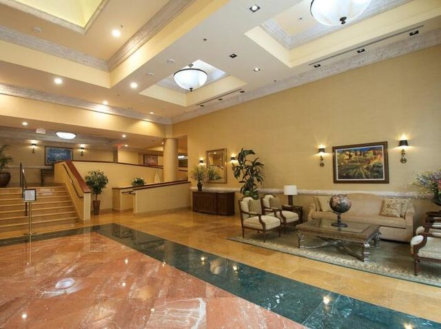 8395 SW 73RD Avenue 423, Miami, FL 33143