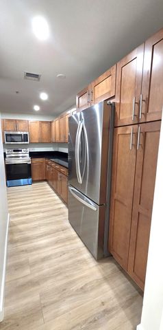 8395 SW 73RD Avenue 423, Miami, FL 33143