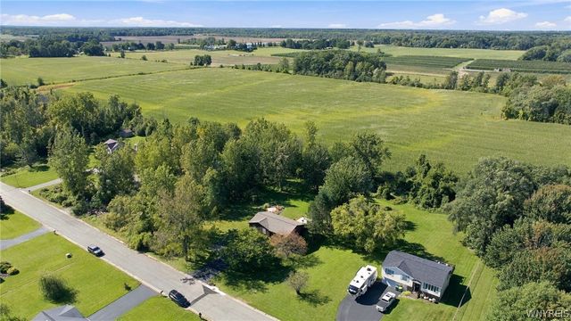 4824 Saint Joseph Drive, Lockport Town, NY 14094
