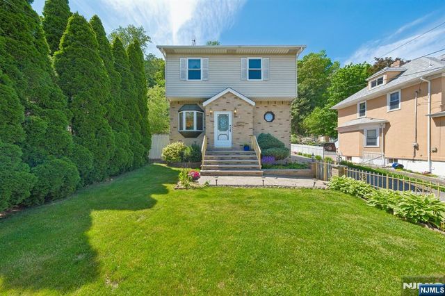 562 Valley Road, Clifton, NJ 07013