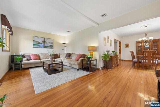 562 Valley Road, Clifton, NJ 07013