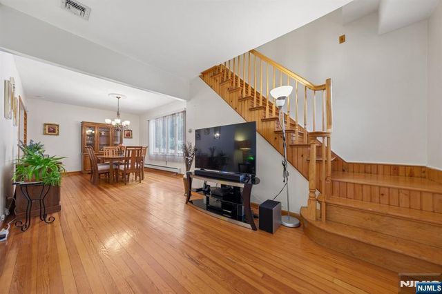 562 Valley Road, Clifton, NJ 07013
