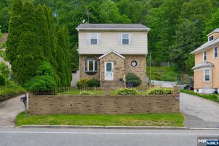 562 Valley Road, Clifton, NJ 07013
