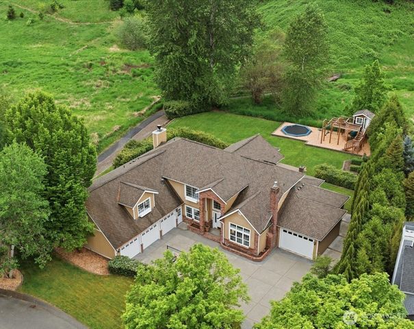 4511 238th Place SE, Sammamish, WA 98029