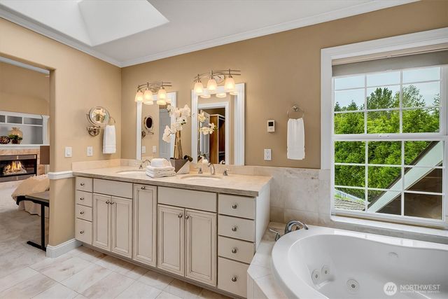 4511 238th Place SE, Sammamish, WA 98029