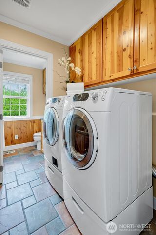 4511 238th Place SE, Sammamish, WA 98029
