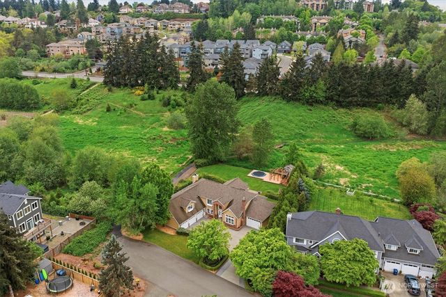 4511 238th Place SE, Sammamish, WA 98029