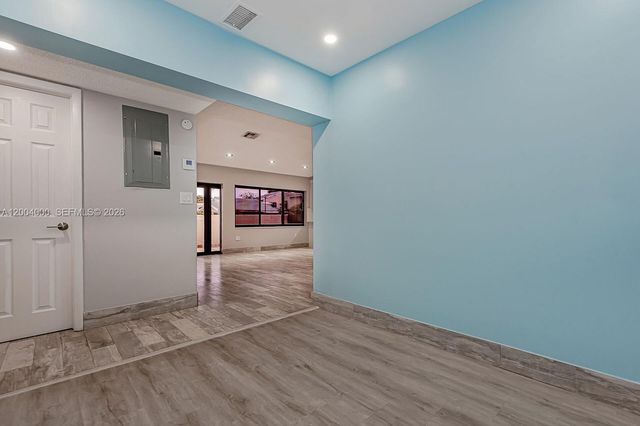 740 NW 105th Pl A6, Miami, FL 33172