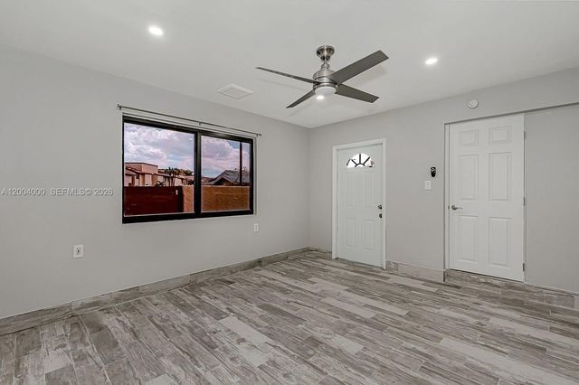 740 NW 105th Pl A6, Miami, FL 33172