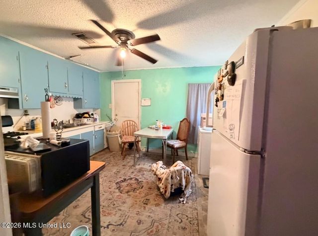 1615 41st Avenue, Gulfport, MS 39501