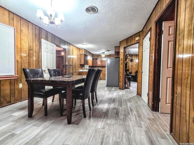 15000 LYTLE SOMERSET RD, Lytle, TX 78052
