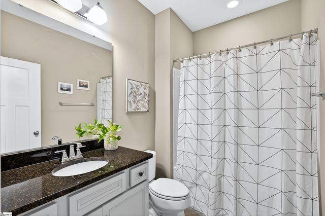 402 Vestry Place, Moore, SC 29369