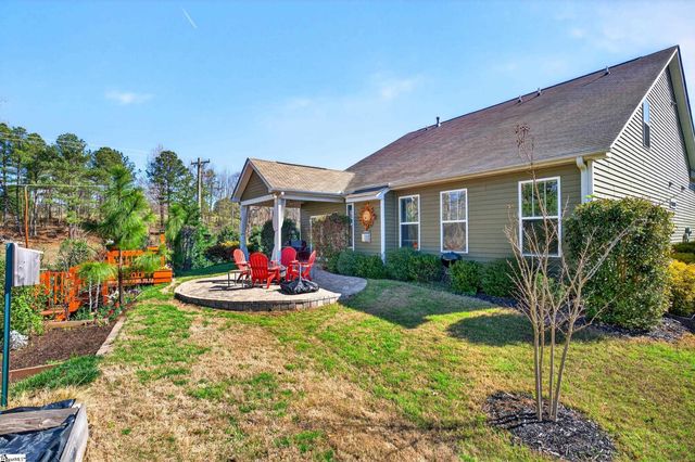 402 Vestry Place, Moore, SC 29369