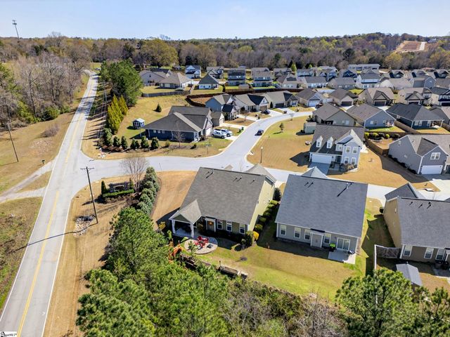 402 Vestry Place, Moore, SC 29369