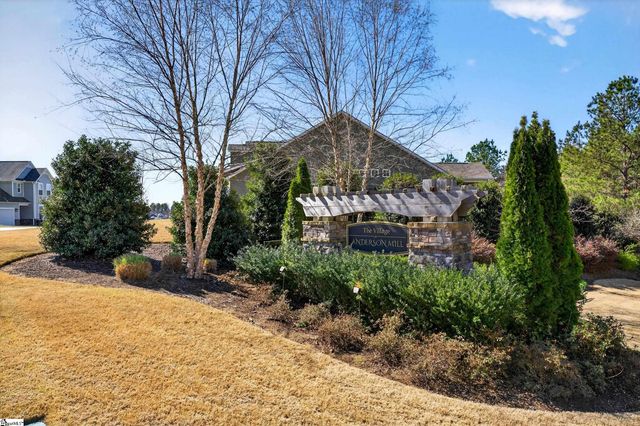 402 Vestry Place, Moore, SC 29369