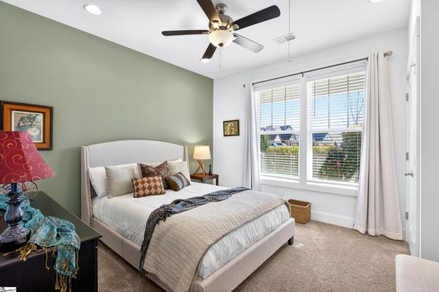 402 Vestry Place, Moore, SC 29369