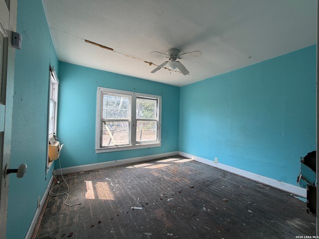 19391 FM 471 S, Natalia, TX 78059