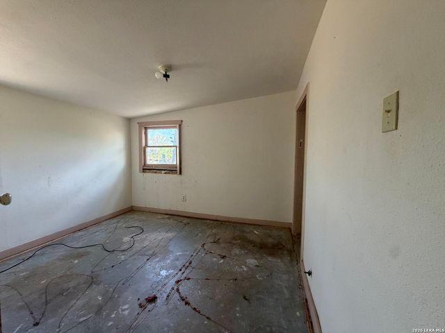19391 FM 471 S, Natalia, TX 78059