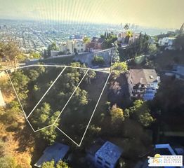 8441 Grand View Drive, Los Angeles, CA 90046