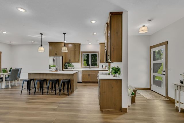 1325 Iris Lane, Saint Joseph, MN 56374